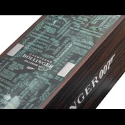 Secondery 007-25-gift-box-close.jpg