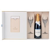 Secondery Nyetimber-Classic-Cuvee-75cl-and-Flutes-Gift-Box-3.jpg