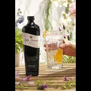 Secondery fifty-pounds-gin-life-1.jpg