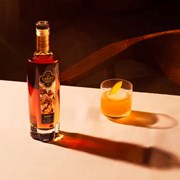 Secondery lakes-single-malt-whiskymakers-edition-isadora-in-glass.jpg