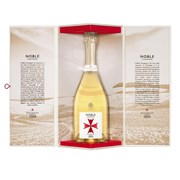 Secondery lanson-noble-blanc-vintage-2004-gift-box-open.jpg