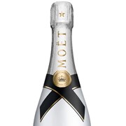 Secondery moet-and-chandon-Ice-dami-sec-neck.jpg