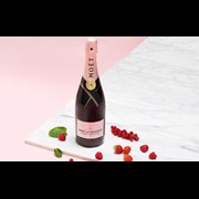 Secondery moet-rose-life-1.jpg