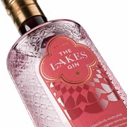Secondery the-lakes-pink-grapefruit-gin-p331-1359_image.jpg