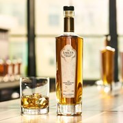 Secondery the-lakes-single-malt-whiskymakers-reserve-no-1-p293-1107_image.jpg