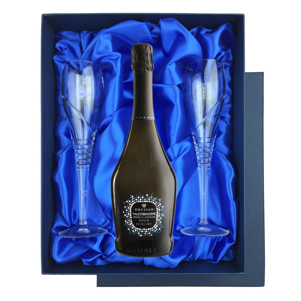 Blue Prosecco Is Set to Be This Summers Hottest Drink Blue Prosecco Is Set to Be This Summers Hottest Drink
