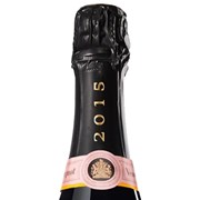 Secondery veuve-rose-vintage-2015-neck.jpg