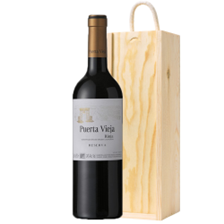 Buy & Send Puerta Vieja Tinto Reserva in Wooden Sliding lid Gift Box
